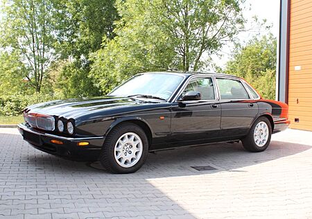 Jaguar XJ Sovereign 4.0