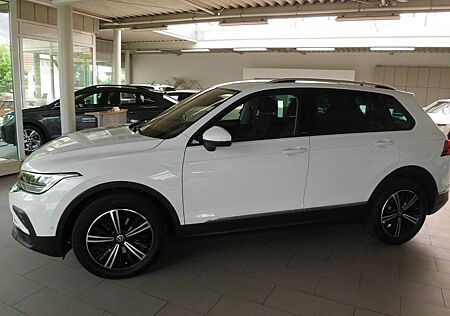 VW Tiguan Volkswagen Active