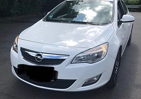 Opel Astra 1.4 ecoFLEX 150 Jahre 74kW 150 Ja...