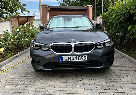 BMW 320d Touring Sport Line Automatik Sport Line