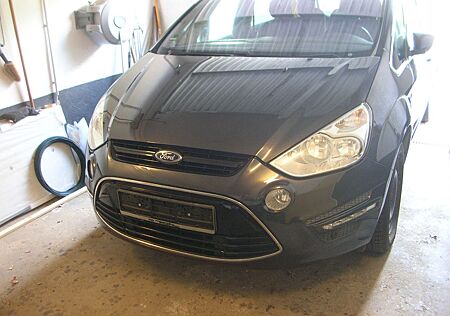 Ford S-Max 2,0 Titanium Titanium
