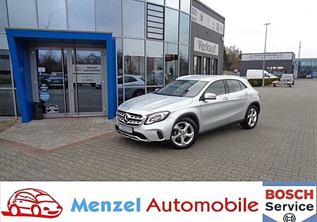 Mercedes-Benz GLA 200 7G-DCT Urban Navi LED PDC Tempomat 18