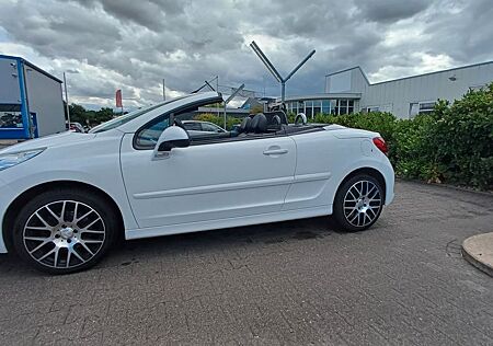 Peugeot 207 CC Black & White Edition 120 Black & Whi...