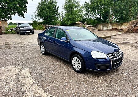 Volkswagen Jetta V Trendline 1,6 BJ-2007 KLIMA TUV NEU 2028