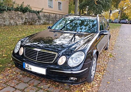 Mercedes-Benz E 280 T AVANTGARDE Comand Sportpaket