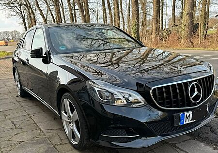 Mercedes-Benz E 220 BlueTEC 4MATIC AVANTGARDE Autom. AVANT...