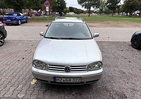 VW Golf Volkswagen 2.0 4motion 4motion Variant Comfortline