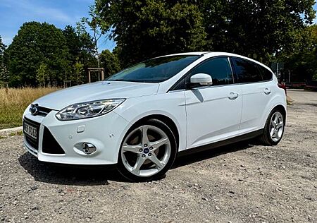 Ford Focus MK3 1.6 EcoBoost Titanium X Vollausstatung