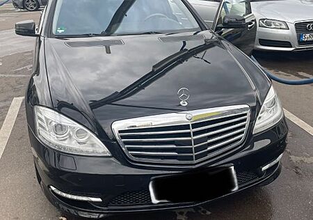 Mercedes-Benz S 500 4MATIC BlueEFFICIENCY L -