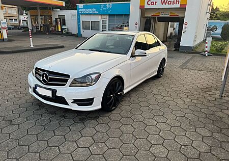 Mercedes-Benz C 220 CDI AMG LINE XENON SHZ 18 Zoll Diesel