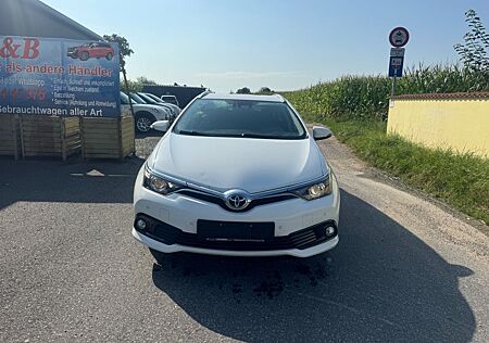 Toyota Auris Touring Sports Edition-S