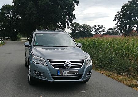 VW Tiguan Volkswagen 2.0 TDI BlueMotion Tech Sport & Style...