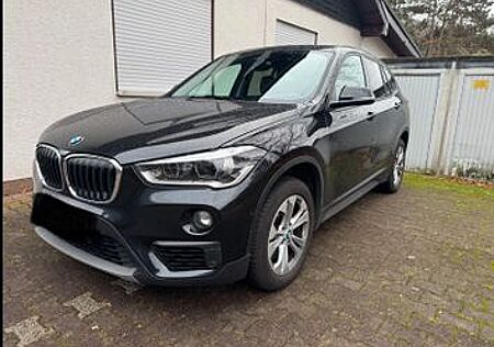BMW X1 xDrive20i Advantage | Autom. | Navi | Leder |