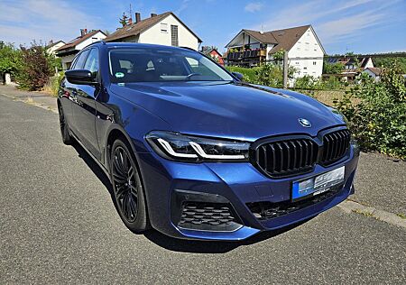 BMW 520d Touring, AHK, M Sportpaket Exterior black