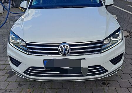 VW Touareg Volkswagen 3.0 V6 TDI SCR Tiptr. Terr. Tech Exe...