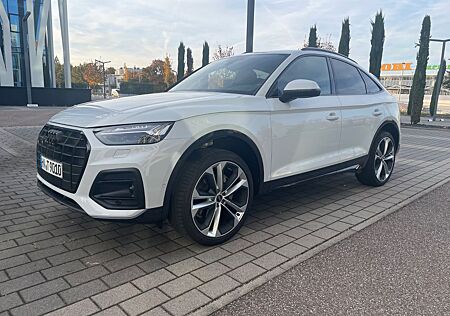 Audi Q5 Spotback 40 TFSI quattro advanced 5J Werksgar