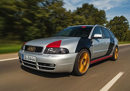 Audi S4 2.7 quattro Avant -