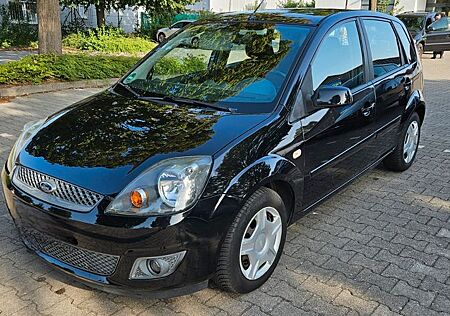 Ford Fiesta 1,4 16V Style Style