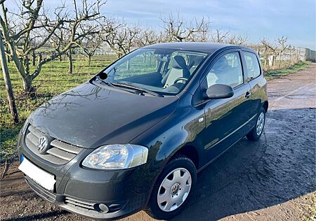 VW Fox Volkswagen 1.2 -HU Neu /Allwetterreifen/ Rentnerfahrzeu