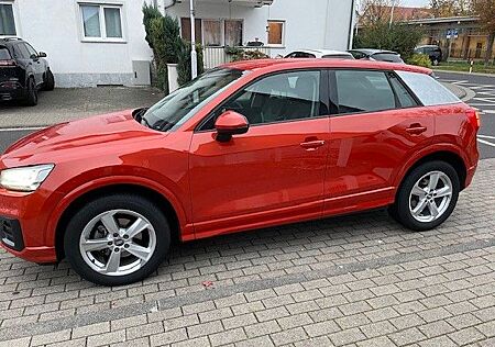 Audi Q2 30 TDI design NAVI