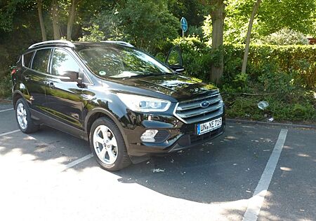 Ford Kuga 1,5 Liter 150 PS mit AHK - Schaltwagen -