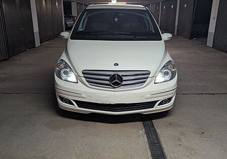 Mercedes-Benz B 200 Turbo -