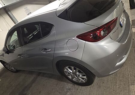 Mazda 3 2.0 SKYACTIV-G 120 Exclusive-Line Exclusiv...