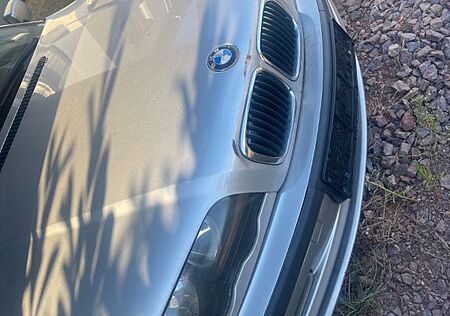 BMW 318i -