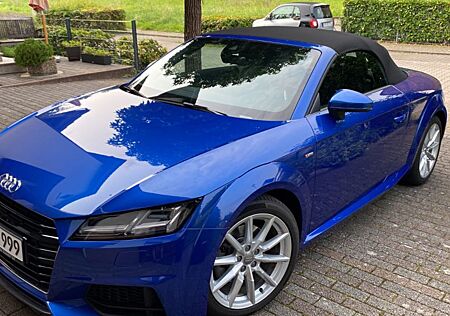 Audi TT Roadster 2.0 TFSI S tronic -