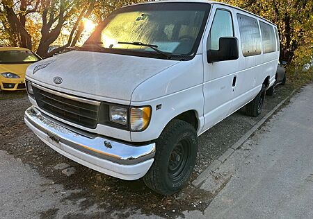 Ford Econoline 350