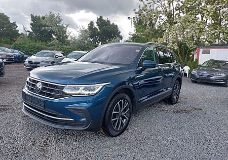 VW Tiguan Volkswagen Life Panorame Automatik
