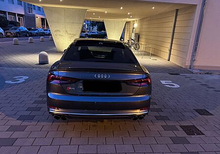 Audi S5 3.0 TFSI tiptronic quattro -