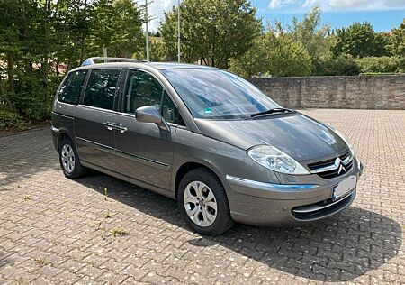 Citroën C8 2.2 HDi Familienvan Luxus mit Camping-Extra