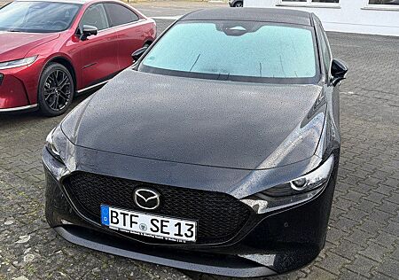 Mazda 3 2.5L e-SKYACTIV G 140ps Homura