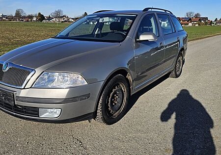 Skoda Octavia Kombi Ambiente TÜV 04/25*EFH*AHK*KLIMA*