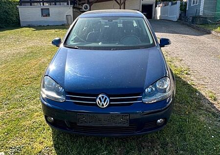 VW Golf Volkswagen V