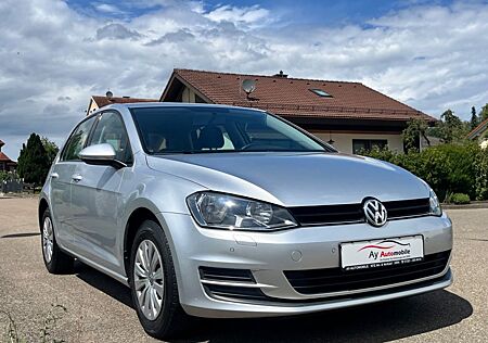 VW Golf Volkswagen VII Lim. Trendline BMT *NAVI*PDC*HU NEU*