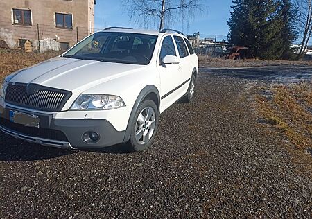 Skoda Octavia Combi 2.0 FSI 4x4 Scout Scout