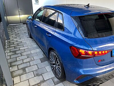 Audi S3 TFSI S tronic quattro Sportback -
