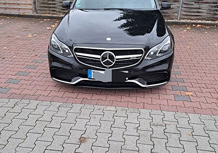 Mercedes-Benz E 300 BlueTEC -