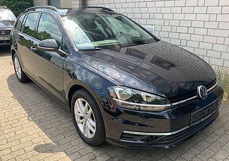 VW Golf Volkswagen VII Variant Comfortline Pano/Navi/Keyl/2.Hd
