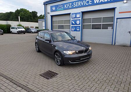 BMW 118 Baureihe NAVI 10/26 TÜV