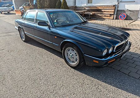 Jaguar XJ6 Executive Executive