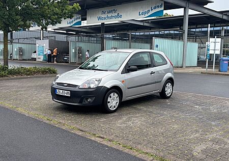 Ford Fiesta 1,3 Tüv Neu