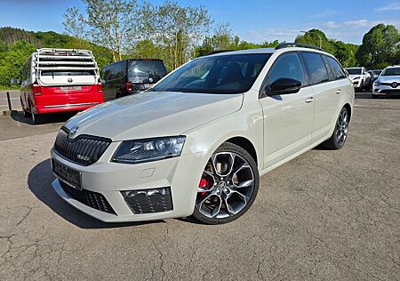 Skoda Octavia Combi RS Panorama*Leder*AHK*ACC