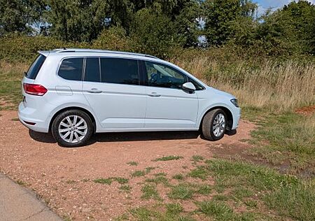 VW Touran Volkswagen *DSG Highline*Garantie*AHK*LED