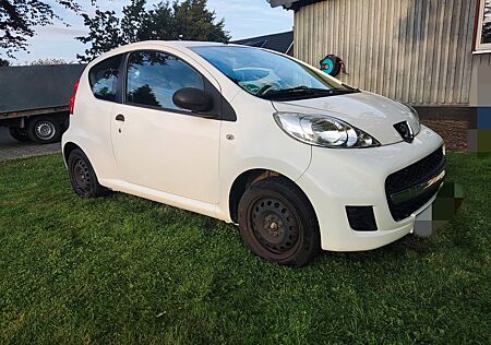 Peugeot 107 , TüV bis 2027, unfallfrei