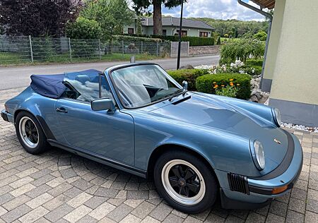 Porsche 911 Urmodell 911 Carrera 3.2 Cabrio 86 irisblau (selten)