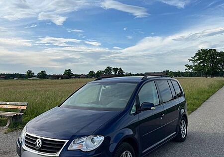 VW Touran Volkswagen 1.9 TDI 77kW DPF .AHK TÜV neu