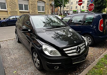 Mercedes-Benz B 150